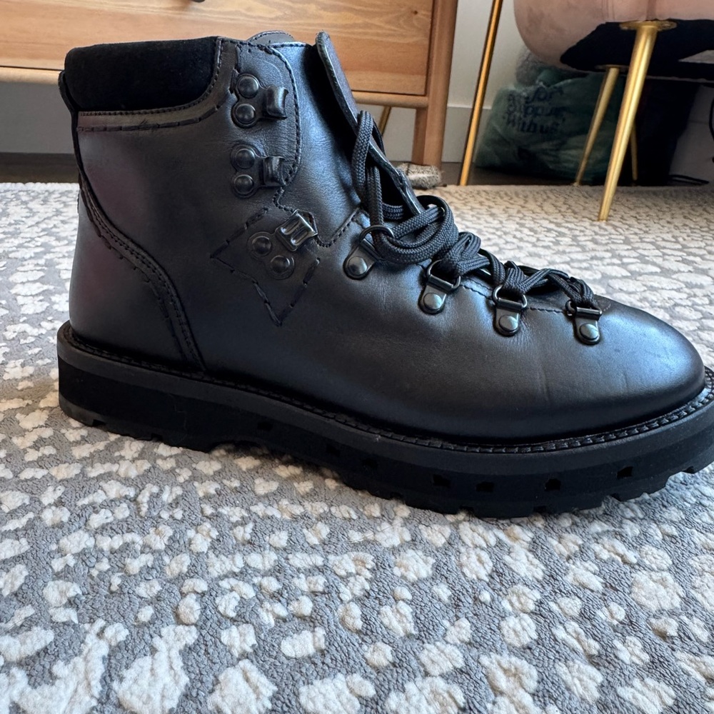 Moncler Winter Peka Hiking Boots